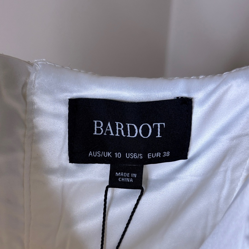 Bardot White Lace Dress - Picture 3 of 15
